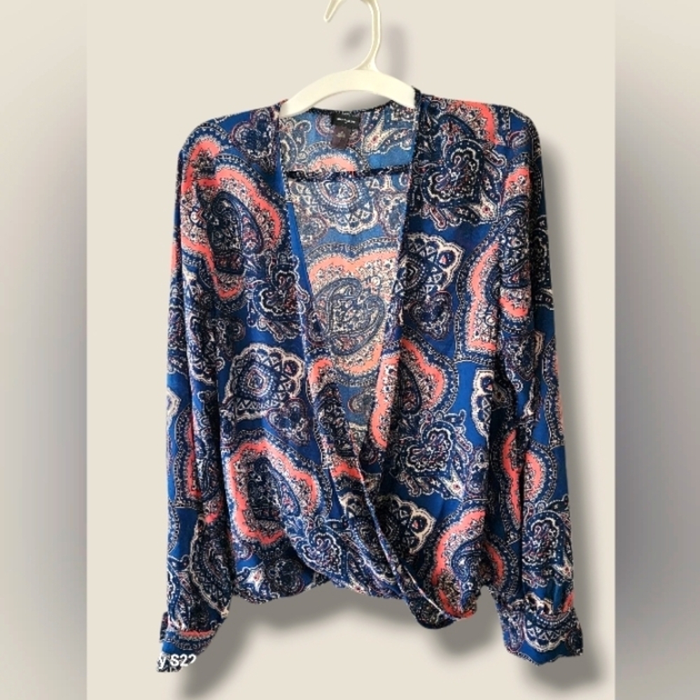 EUC Ann Taylor V-neck Faux Wrap Top
